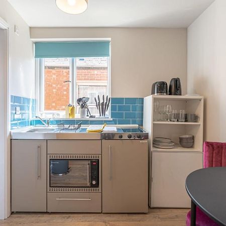 Superb One Bedroom Apartment In Coventry Cv1 *New* エクステリア 写真