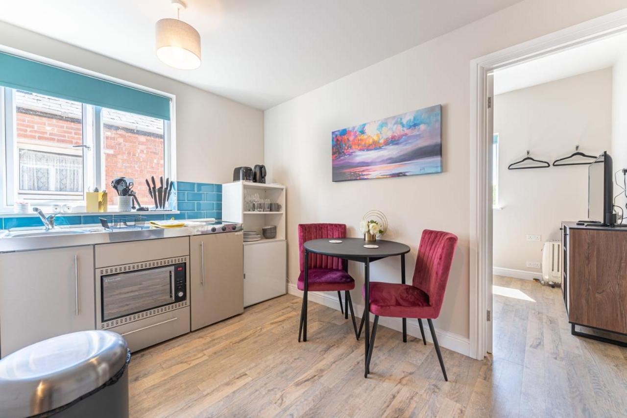 Superb One Bedroom Apartment In Coventry Cv1 *New* エクステリア 写真